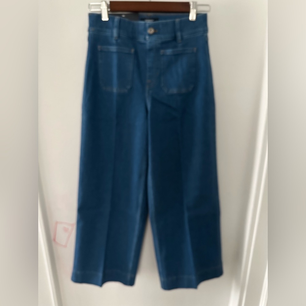 SPANX DENIM 

SPANXshape™ EveryWear
Cropped Wide Leg Jeans with Patch Pockets